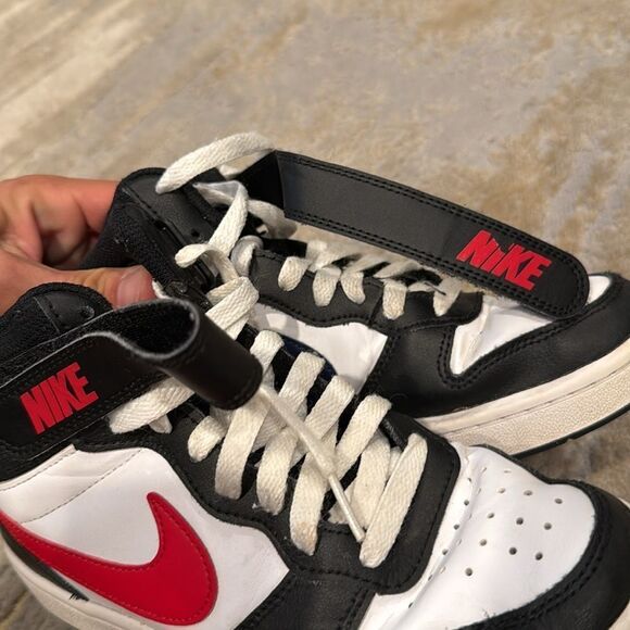 Court Borough Mid 2 GS 'White Black University Red' youth size 5.5 women’s 6 GUc - Picture 6 of 10